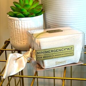 Pinch Minimergency Kit for Brides
